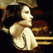 Jennifer Jason Leigh