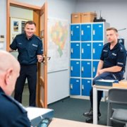 Policjantki i policjanci - galeria zdjęć - filmweb