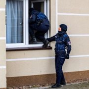 Policjantki i policjanci - galeria zdjęć - filmweb