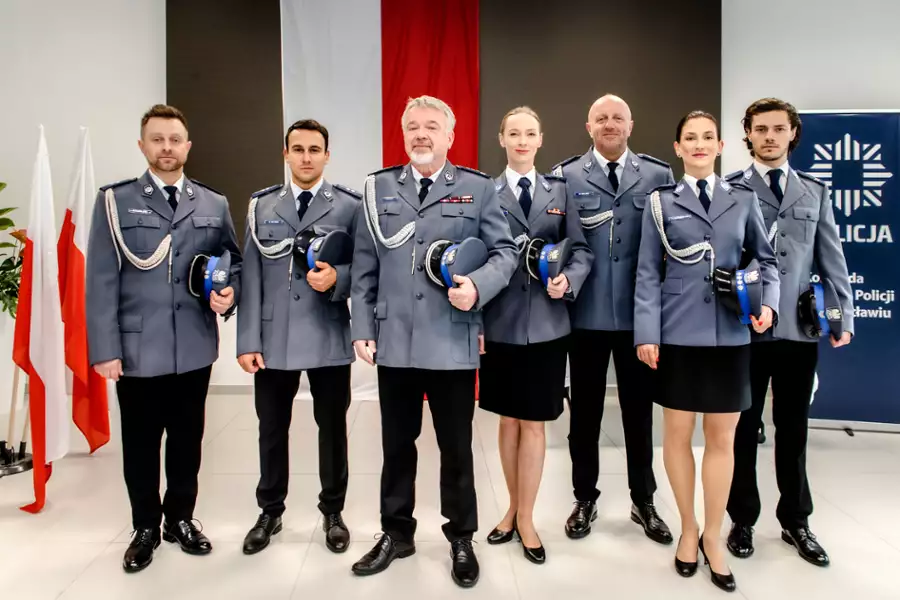 Policjantki i policjanci - galeria zdjęć - filmweb