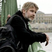 Varg Veum - I mørket blir alle ulver grå - galeria zdjęć - filmweb