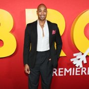 Bros - galeria zdjęć - filmweb
