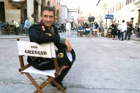 Ojciec Giovanny - galeria zdjęć - filmweb