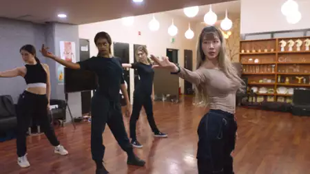 K-Pop Idols - galeria zdjęć - filmweb