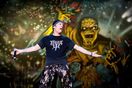 Iron Maiden: Burning Ambition - galeria zdjęć - filmweb