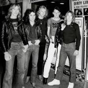 Iron Maiden: Burning Ambition - galeria zdjęć - filmweb