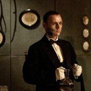 Warning - galeria zdjęć - filmweb
