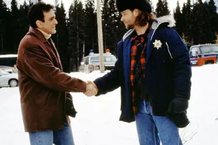 Mystery, Alaska - galeria zdjęć - filmweb
