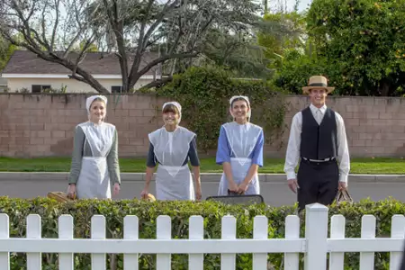 Expecting Amish - galeria zdjęć - filmweb