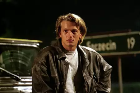 Młode wilki - galeria zdjęć - filmweb