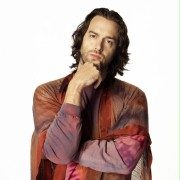 Chris D'Elia w Glory Daze