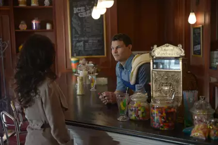 Miasteczko Wayward Pines - galeria zdjęć - filmweb