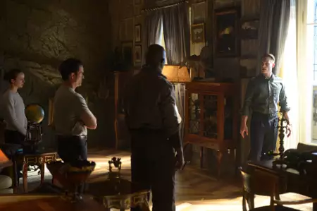 Miasteczko Wayward Pines - galeria zdjęć - filmweb
