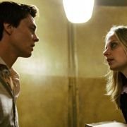 Drzwi obok - galeria zdjęć - filmweb