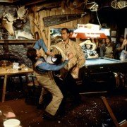 Na zabójczej ziemi - galeria zdjęć - filmweb