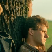 Nad rzeką, kt&oacute;rej nie ma - galeria zdjęć - filmweb