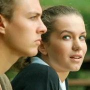 Nad rzeką, kt&oacute;rej nie ma - galeria zdjęć - filmweb