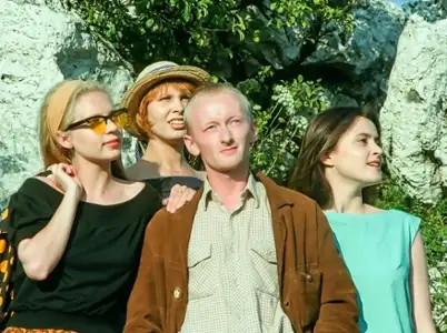 Nad rzeką, kt&oacute;rej nie ma - galeria zdjęć - filmweb