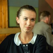 Joanna Trzepiecińska w Nad rzeką, kt&oacute;rej nie ma