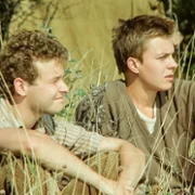 Nad rzeką, kt&oacute;rej nie ma - galeria zdjęć - filmweb