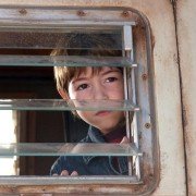 Around the Bend - galeria zdjęć - filmweb