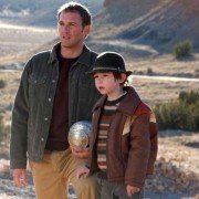 Around the Bend - galeria zdjęć - filmweb