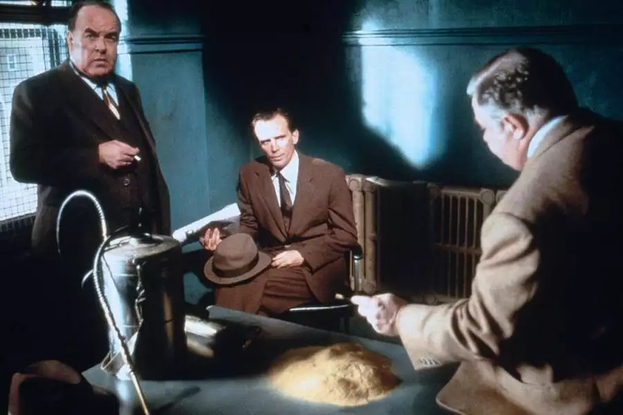 Nagi lunch - galeria zdjęć - filmweb