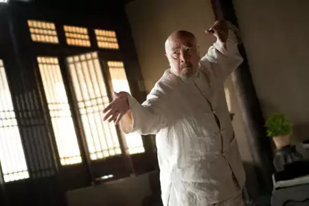 Człowiek Tai Chi - galeria zdjęć - filmweb