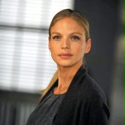 Kristin Lehman w Człowiek Cel