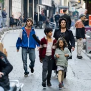Crossing - galeria zdjęć - filmweb