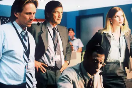 Desperacka misja - galeria zdjęć - filmweb