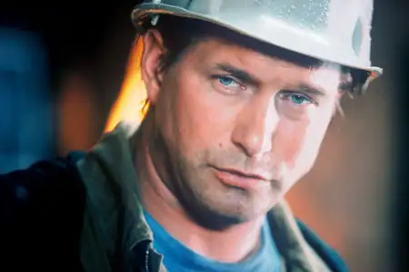 Desperacka misja - galeria zdjęć - filmweb