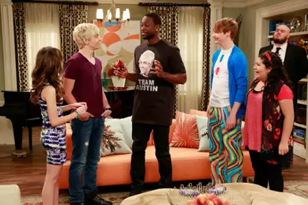 Austin i Ally - galeria zdjęć - filmweb