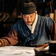 Hansan: Yongeui chulhyeon - galeria zdjęć - filmweb