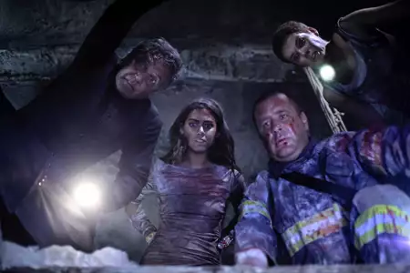 Aftershock. Miasto chaosu - galeria zdjęć - filmweb