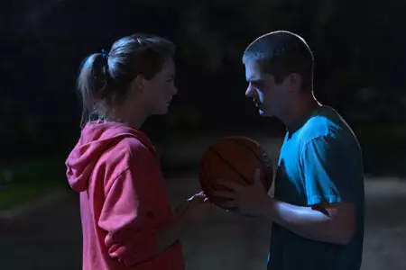 Dziewczyna z Plainville - galeria zdjęć - filmweb