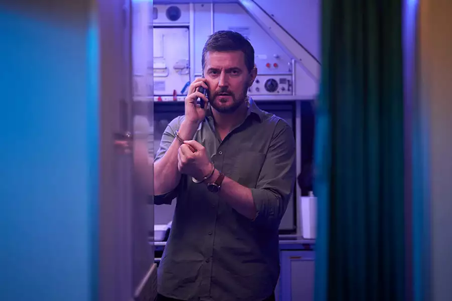 Nocny lot - galeria zdjęć - filmweb