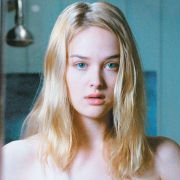 Zęby - galeria zdjęć - filmweb