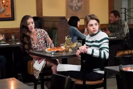 Wsp&oacute;łczesna rodzina - galeria zdjęć - filmweb