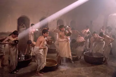 Osama - galeria zdjęć - filmweb
