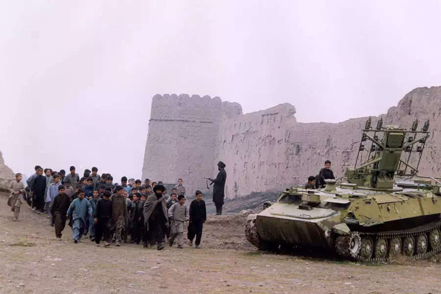 Osama - galeria zdjęć - filmweb