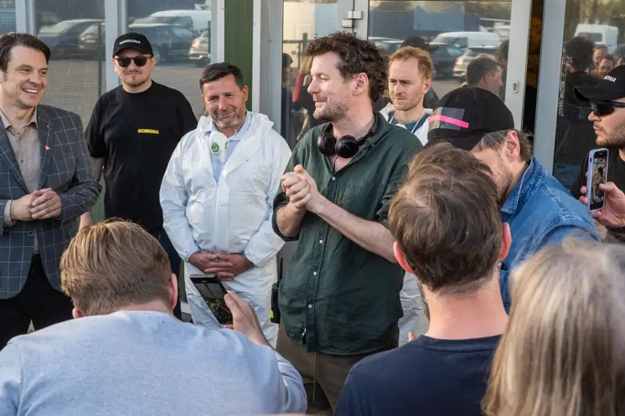 Zaraz wracam - galeria zdjęć - filmweb