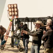 Landman: Negocjator - galeria zdjęć - filmweb