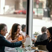 Landman: Negocjator - galeria zdjęć - filmweb