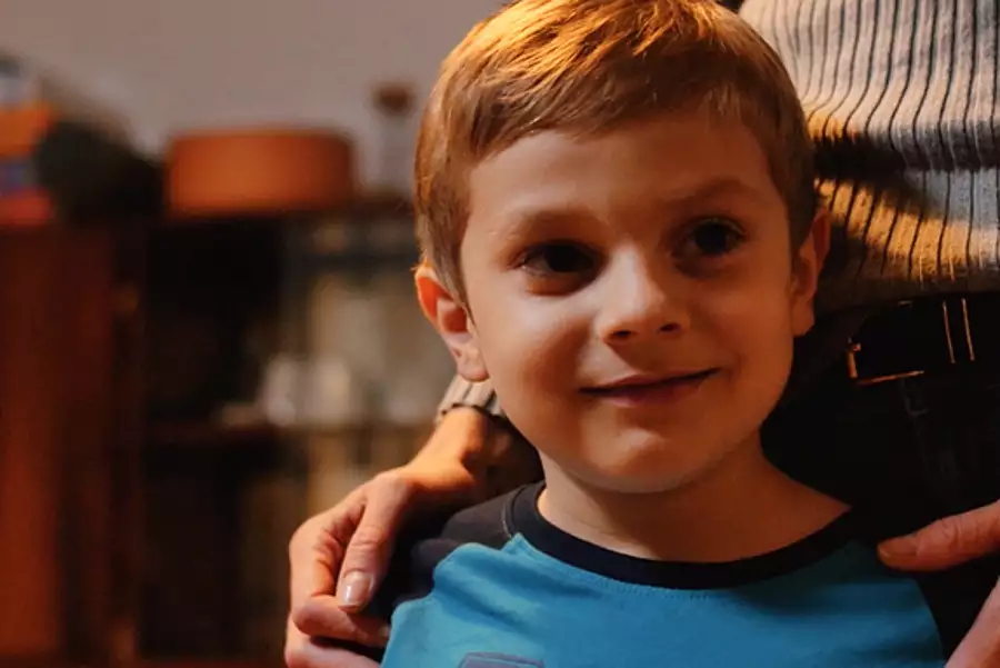 Tata - galeria zdjęć - filmweb