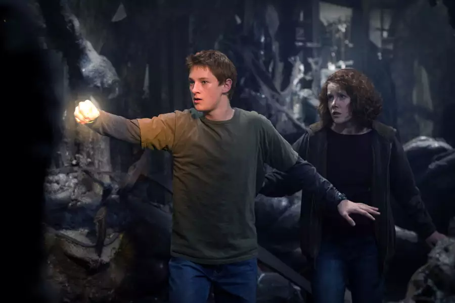 Under the Mountain - galeria zdjęć - filmweb