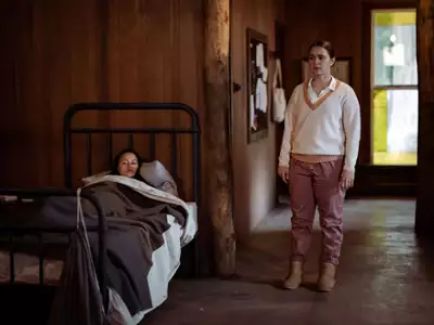 Bad Behaviour - galeria zdjęć - filmweb