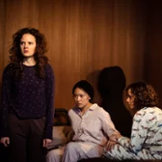 Bad Behaviour - galeria zdjęć - filmweb