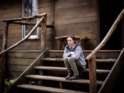 Bad Behaviour - galeria zdjęć - filmweb