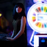Bad Behaviour - galeria zdjęć - filmweb